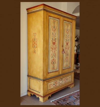 Dulap Pictat Arte Povera